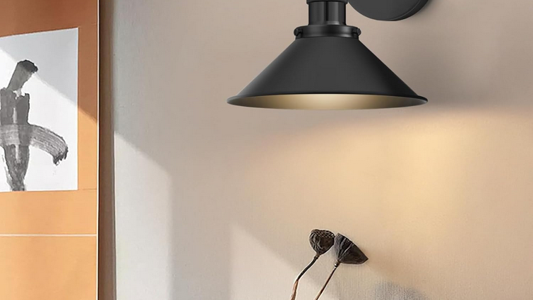 Išmanus sieninis šviestuvas Loft