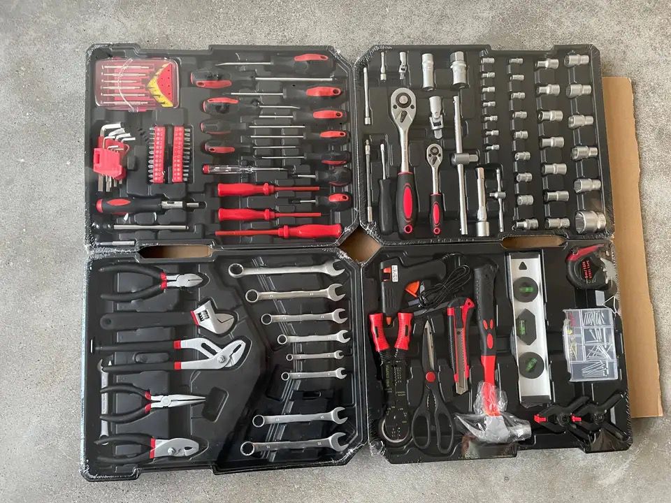 449 DALIŲ LAGAMINAS + NEMOKAMOS HAMMER TOOLS PIRŠTINĖS