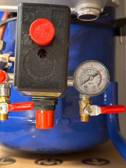 KOMPRESORIUS HAMMER TOOLS 50L SU 2 IŠĖJIMAIS