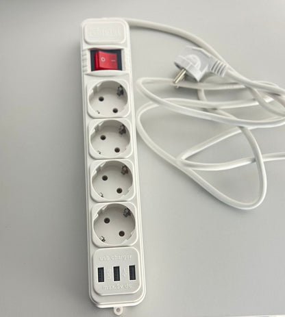 Prailginimo laidas (4 lizdai, 3 USB įėjimai) 2 VNT.