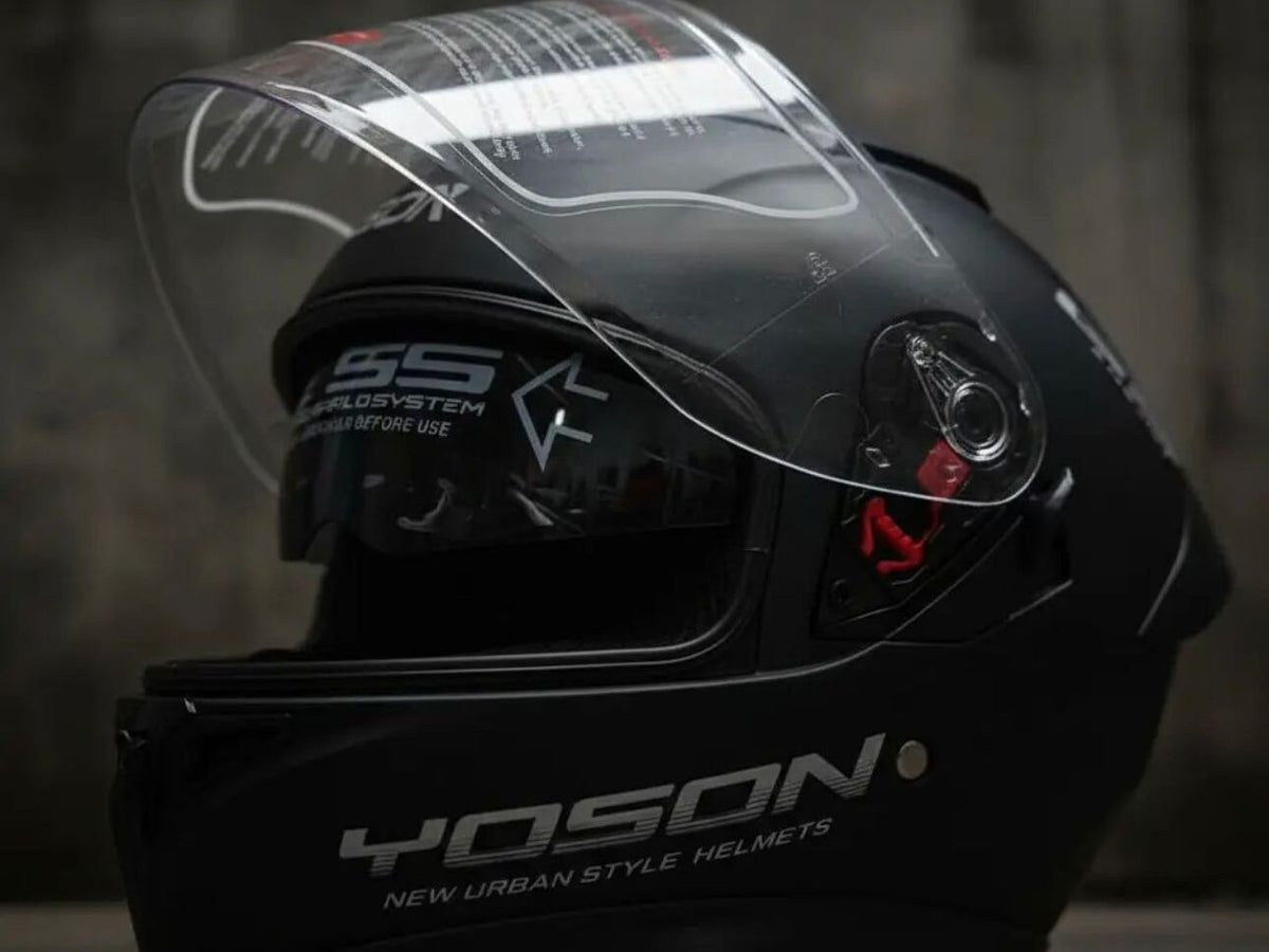 Speed apsauginis šalmas