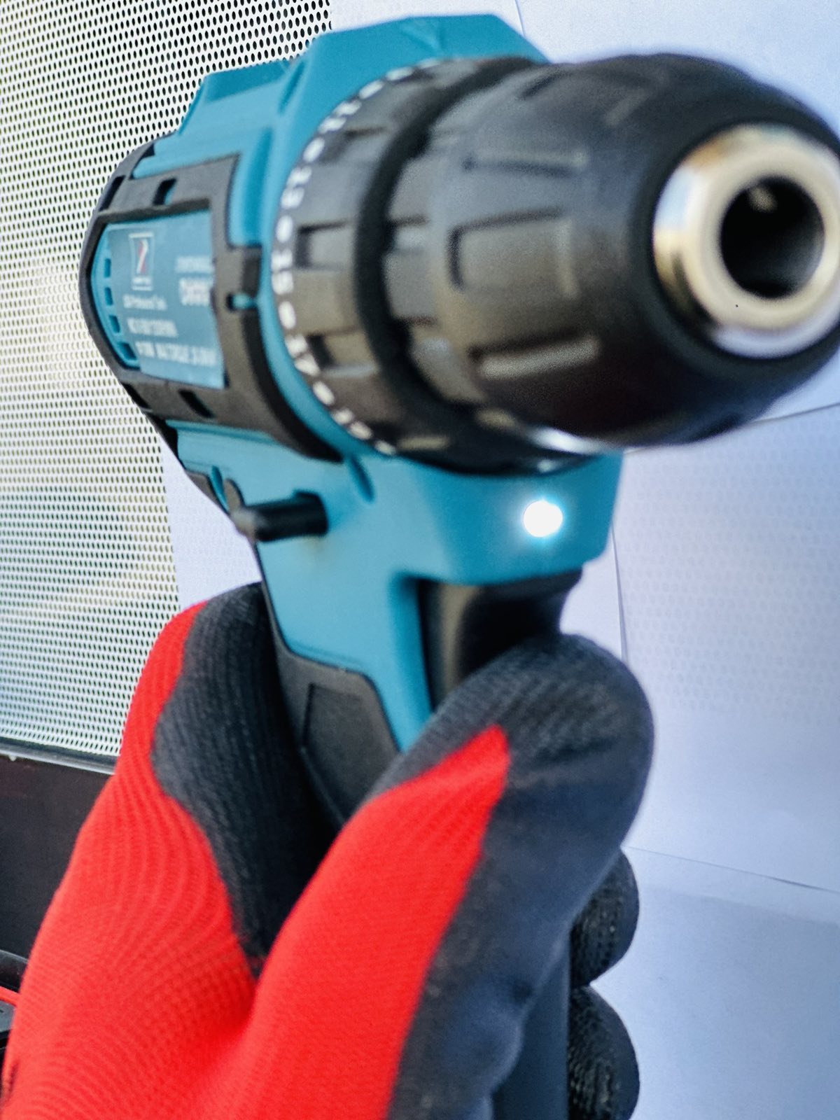AKUMULIATORINIS GRĘŽTUVAS HAMMER TOOLS 18V SU 2 BATERIJOMIS