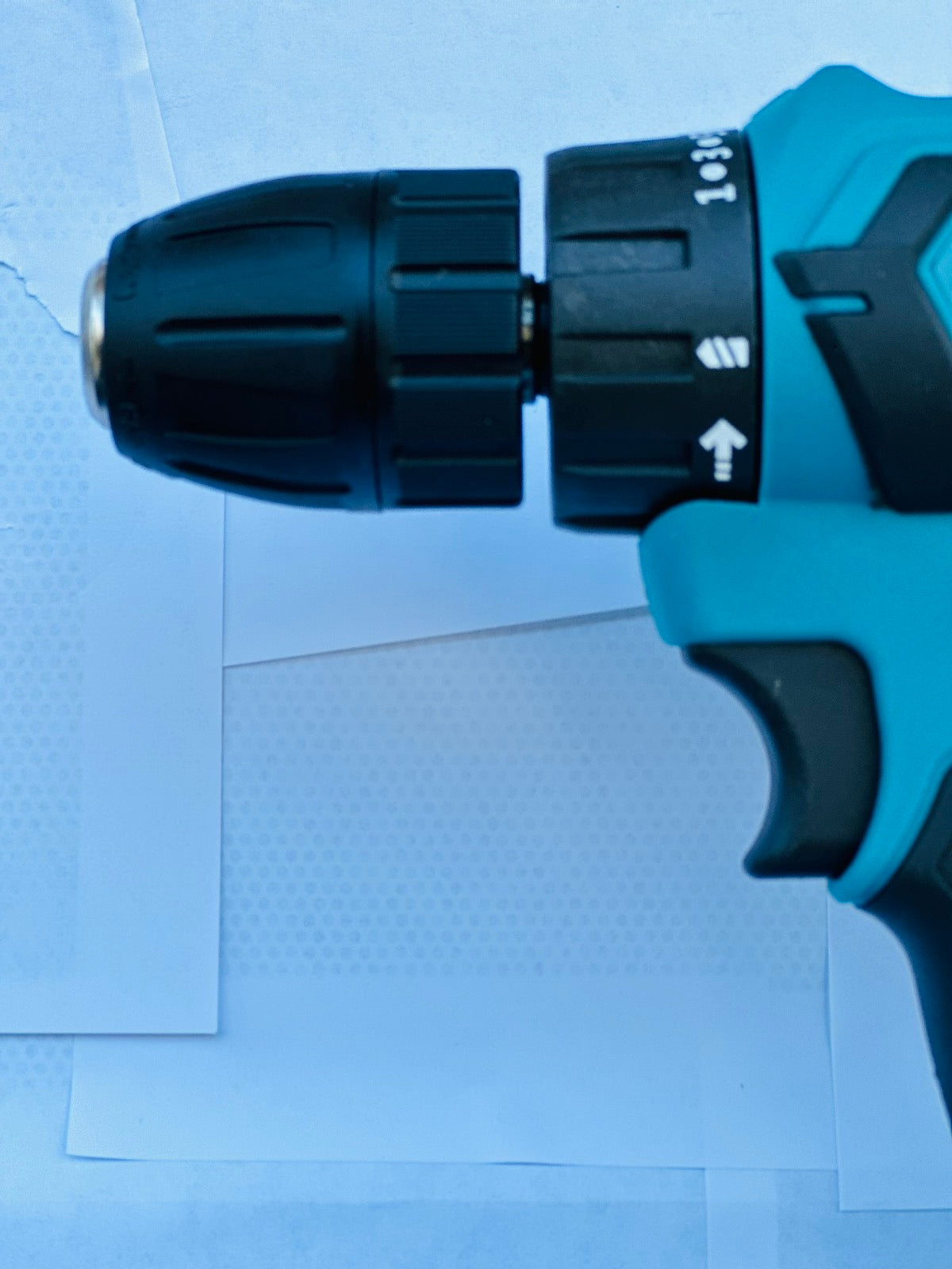 AKUMULIATORINIS GRĘŽTUVAS HAMMER TOOLS 18V SU 2 BATERIJOMIS